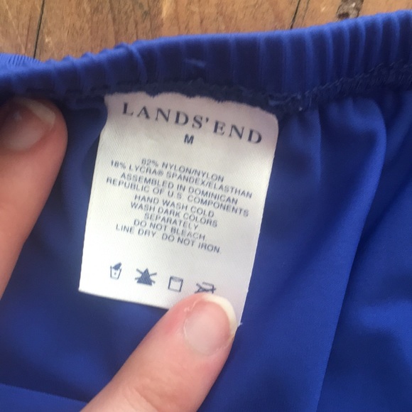 Lands’ End swim skirt cover-up - Picture 3 of 3